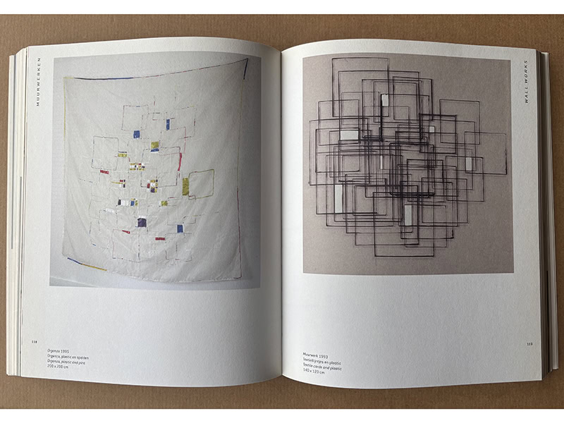 A spread from the book Monumentaal en Dichtbij (Monumental and Close By), showing the works (left) Organza (1995) and (right) Muurwerk (Wall Piece) (1993), by Lam de Wolf, photo: Liesbeth den Besten, with permission from the publisher. Original photos: Tom Haartsen