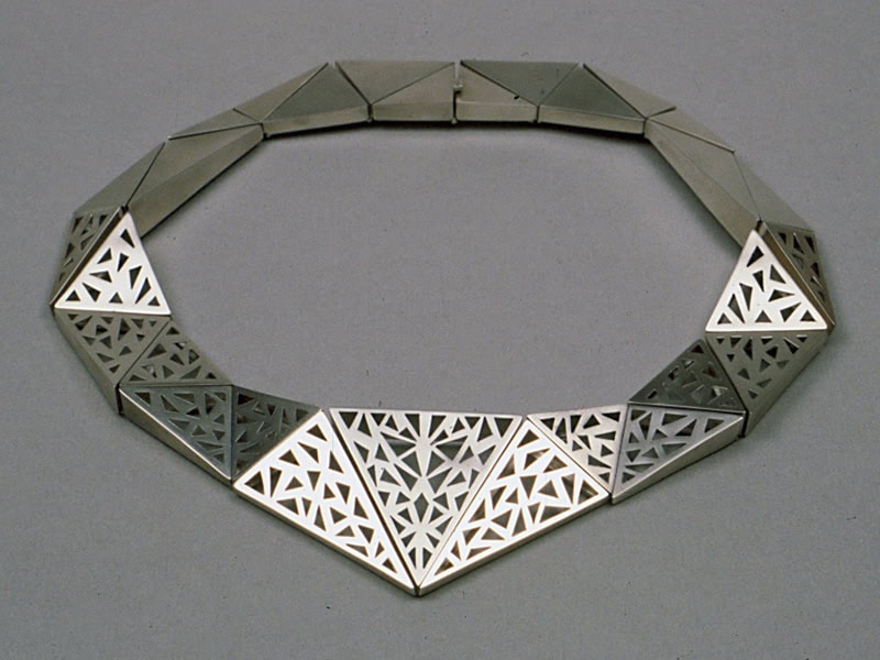Tereza Seabra, Untitled, 1985, necklace in silver, c. 8 ¼ inches (210 mm) in diameter, private collection, photo: Manuel Silveira Ramos
