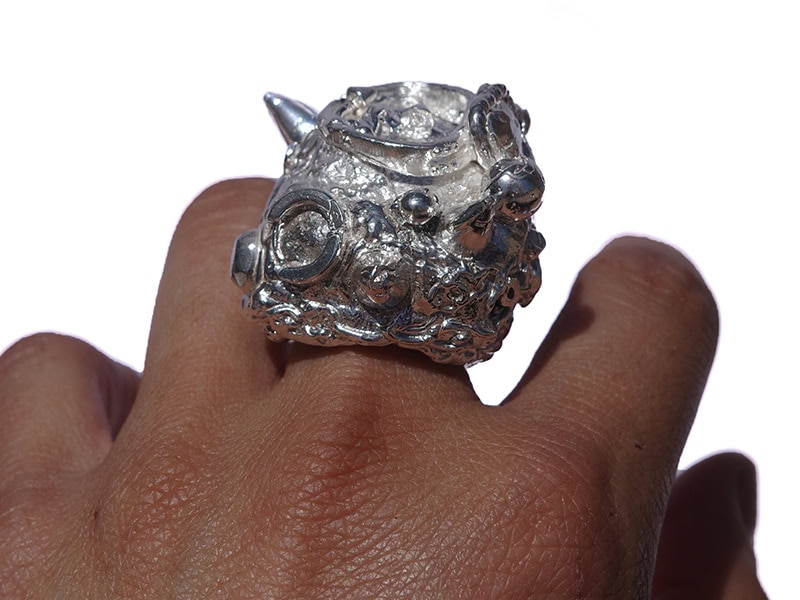 Treviño’s work has appeared in national and international exhibitions including Mingei Museum (San Diego, 2024), Houston Center for Contemporary Craft (2024), Art, Design & Architecture Museum at UC Santa Barbara (2025), OBJECT USA with R & Company (2025), Museum JAN in Amsterdam (2023), Racine Art Museum (WI, 2015 and 2023), EMBAJADA (San Juan, 2023), Veta Galería (Madrid, 2023), Museum of Arts and Design (New York, 2021), NADA Fair (Miami, 2023 & 2024), MATERIAL Fair (Mexico City, 2023–2025), and Schmuck (Munich, 2015). Her work is in prestigious permanent collections including the Museum of Arts and Design (New York), the Racine Art Museum (Wisconsin), the Alain Servais Collection (Brussels), and the Jorge M. Pérez Collection at the Pérez Art Museum Miami (PAMM). ||| Georgina Treviño, Sculpring, photo courtesy of the artist