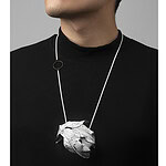 Sandra Bostock, Urban Walks White, 2022, necklace in copper, silver, powder-coated paint, 12 x 8 x 3 cm, photo: Mariana Achach