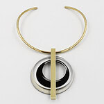She maintains an unwavering commitment to quality and meticulous attention to detail. The result is finely crafted pieces that are as aesthetically captivating as they are conceptually rich. luisarestrepo.com ||| Luisa Restrepo Moreno, Shift N-026, 2023, in green blown glass, gold-plated polished brass, 200 x 140 x 11 mm, photo courtesy of the artist