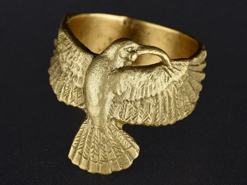 Aaron Brown, Huia, 2025, ring in 9-karat gold, size R (other sizes available), photo: Michael Couper