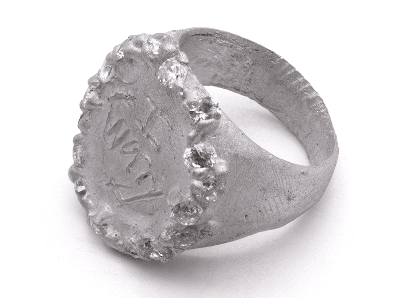Sarah Parker, Aluminum Signet with Stones, 2024, ring in aluminum, cubic zirconia, 1 x 1 x 1 inch (25 x 25 x 25 mm), size 6.5, photo: J. Diamond