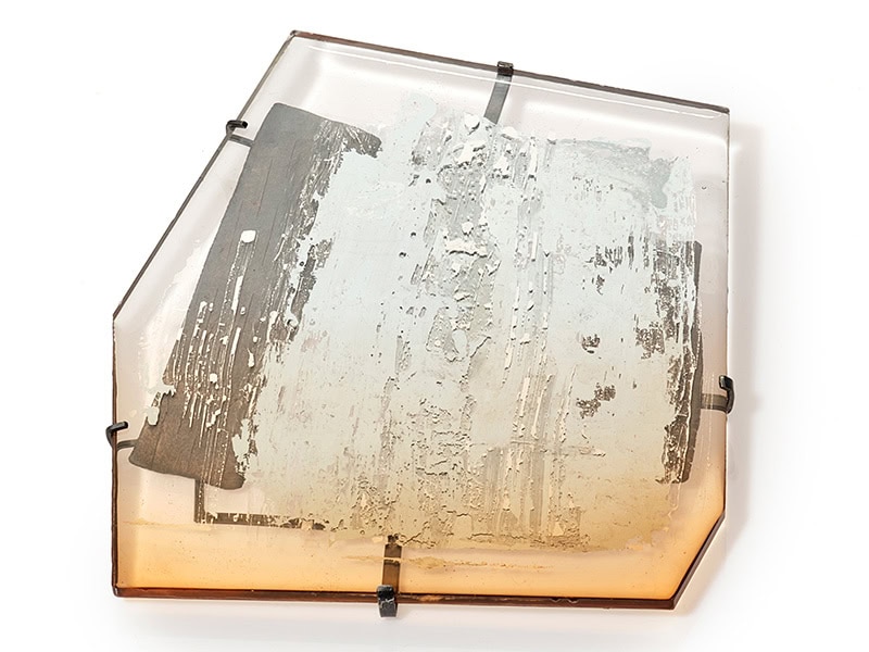 Yookyung Song, Time Flows in Sequence, brooch in gallium, acrylic, resin, sterling silver, surgical stainless steel, 4 ¼ x 3 ¾ inches (108 x 95 mm), photo: artist