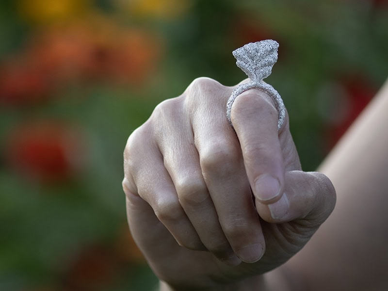Jolynn Santiago, White Pollen Ring, 2023, in hand-cut sterling silver wire, size 7.5, photo: artist