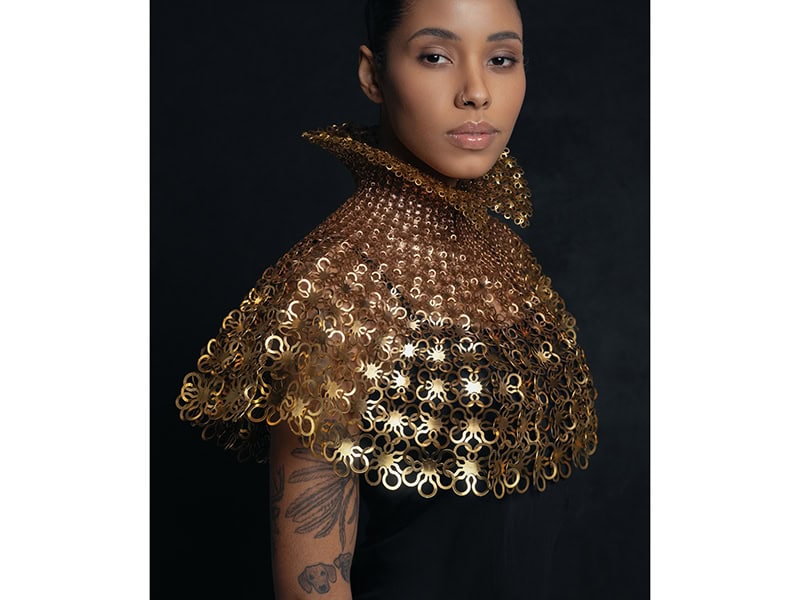 Anneli Tammik, Net Flores, 2024, golden collar in stainless steel pvd gold gradient, one of a kind, photo: Juta Kübarsepp