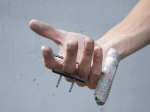 Aiza Mahmood, Untitled, 2015, ring in iron, paper, found stone, photo courtesy of the artist