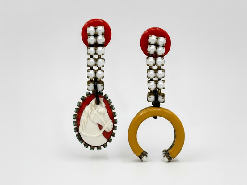 Erica Rosenfeld, Mismatched Post Earrings—Horse Theme, 2025, in glass, photo courtesy of InterFusion Art